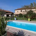 Domaine De L'ile - Et D'hotes Castelsarrasin