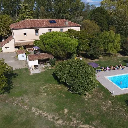 Domaine De L'ile - Et D'hotes 3* Кастельсарразен