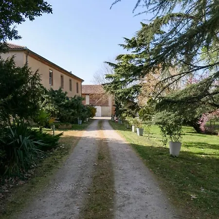 Domaine De L'ile - Et D'hotes Castelsarrasin