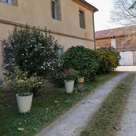 게스트하우스 Domaine De L'ile - Et D'hotes 3*