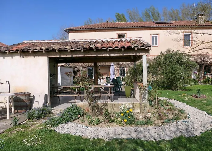 Domaine De L'ile - Et D'hotes بيت ضيافة 3*