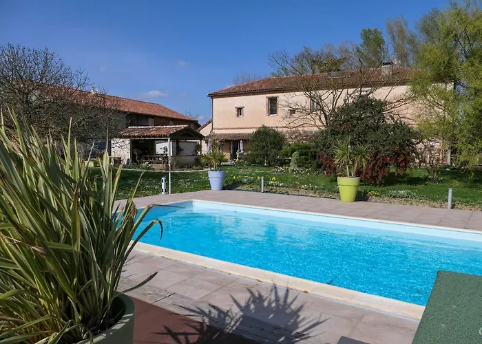 Domaine De L'ile - Et D'hotes كاسلسارازين